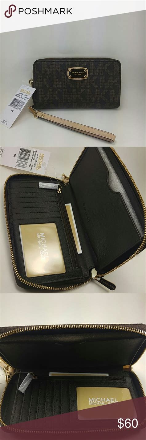 michael kors tech wallet